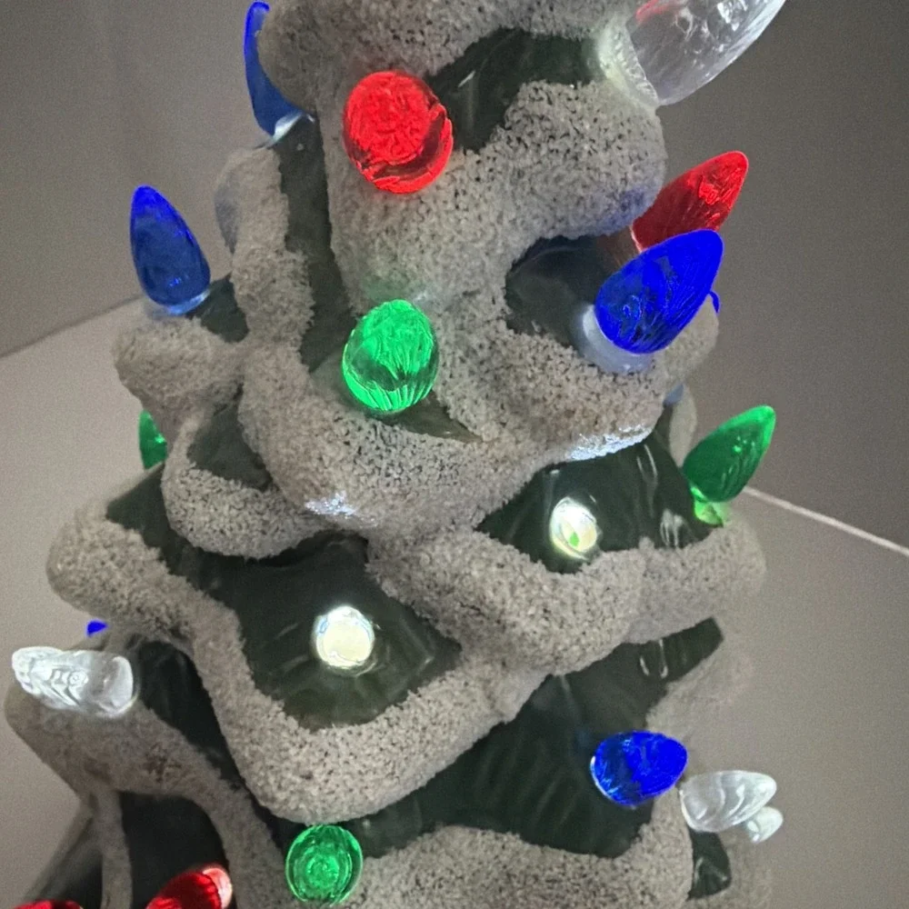 Vintage Style Flocked Ceramic Christmas Tree Light Up Tabletop Decor Green Red
